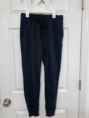 Amazon Essentials Black Women's Jogger Sweatpants